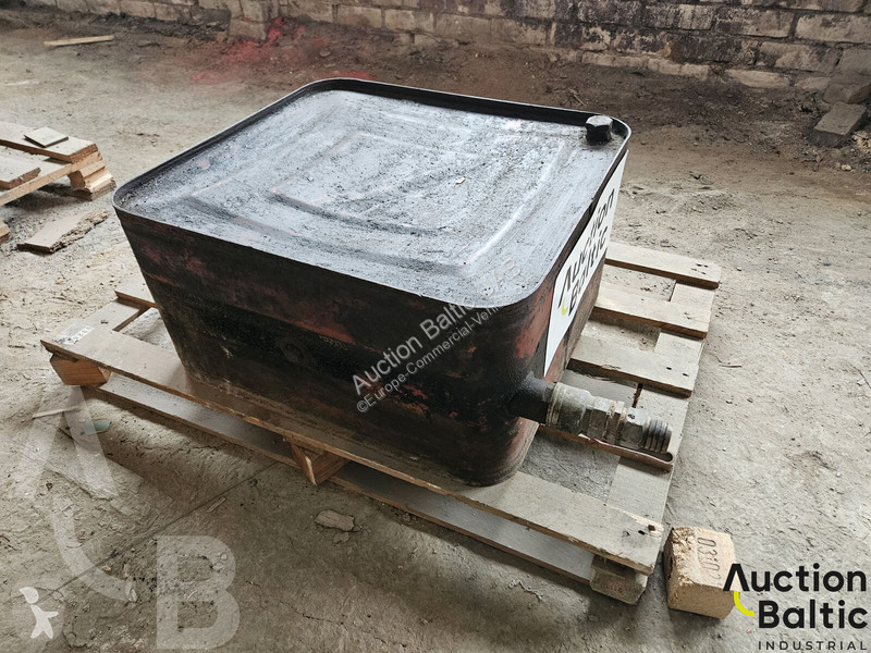 Furgoneta  oil tank