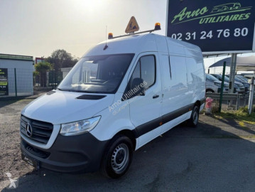 Véhicule utilitaire Mercedes