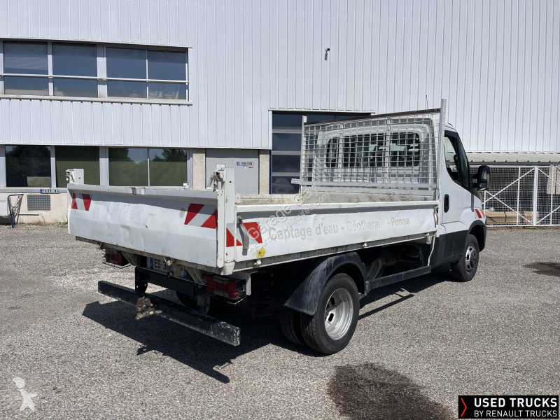 Véhicule utilitaire Iveco