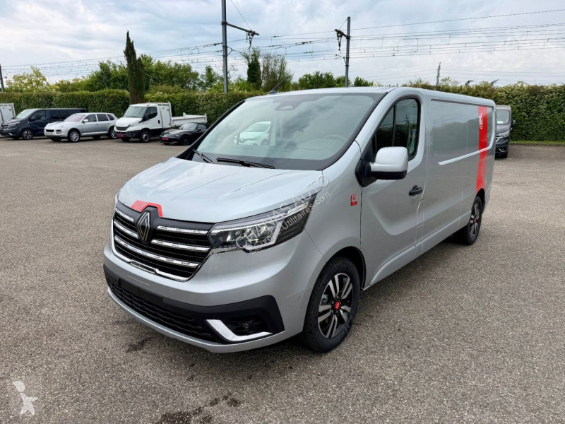 Véhicule utilitaire Renault BLUE DCI 170 BVA9...