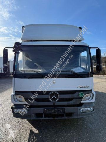 Furgoneta Mercedes 818D KOFFER
