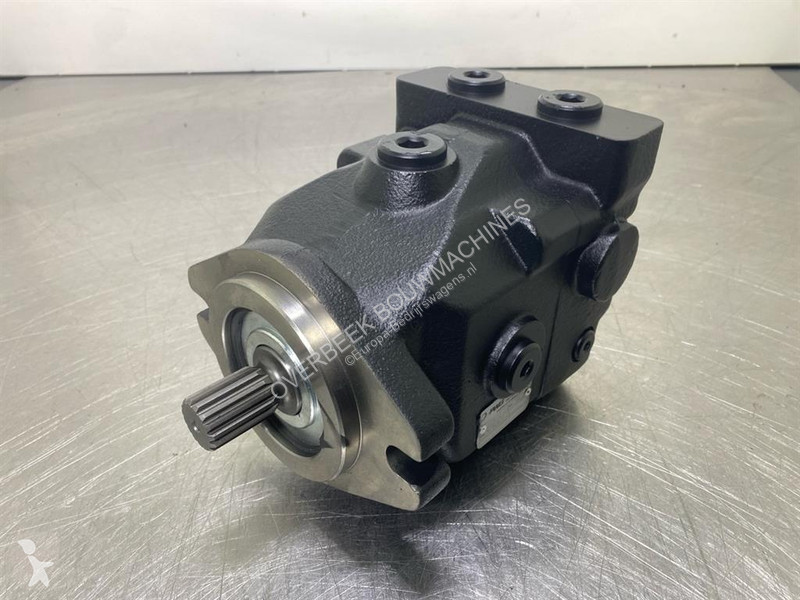 عربة نفعية  MF462B3T-L6 - Drive...