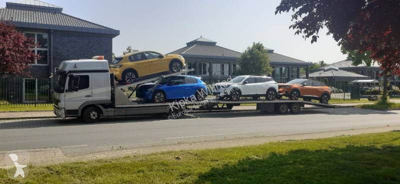 Samochód dostawczy Mercedes