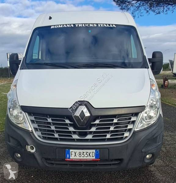 عربة نفعية Renault