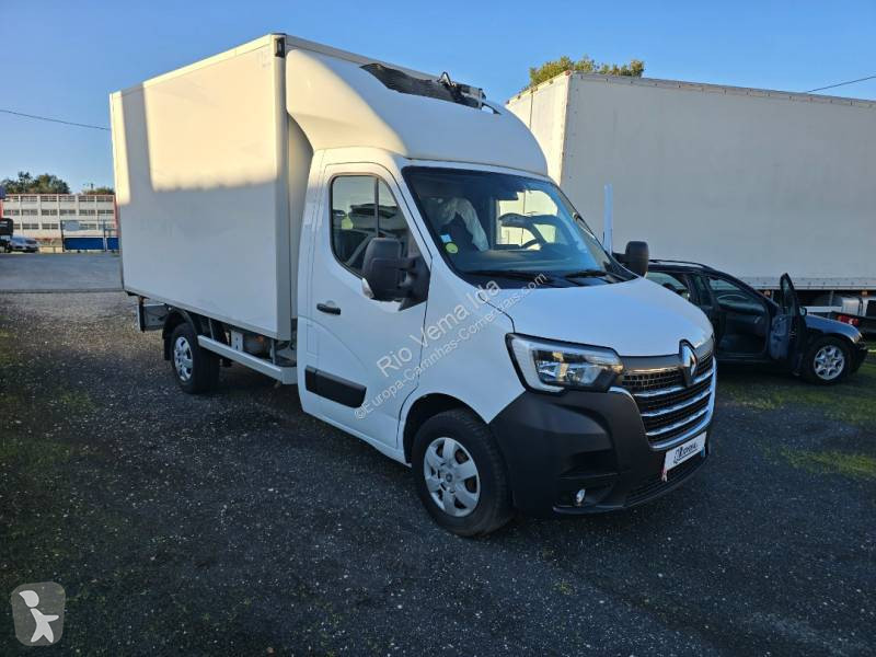 عربة نفعية Renault