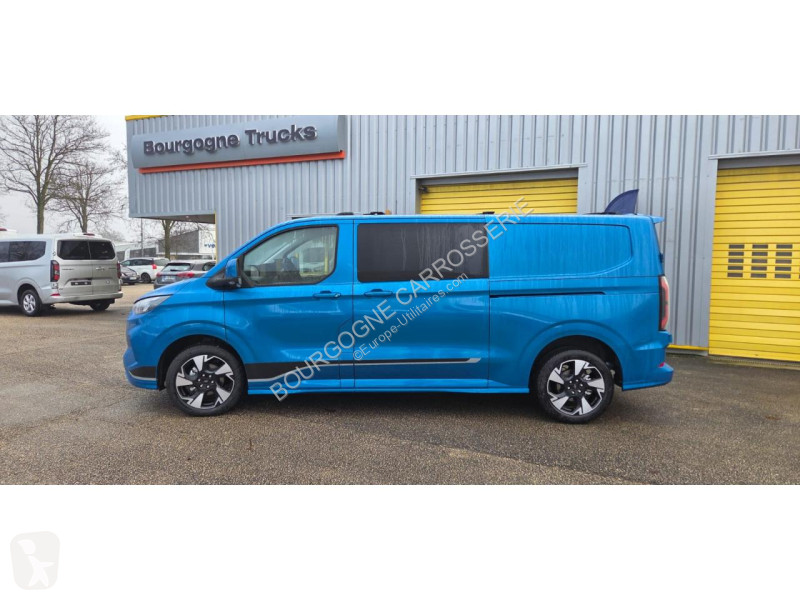 Véhicule utilitaire Ford TRANSIT CUSTOM 2.5...