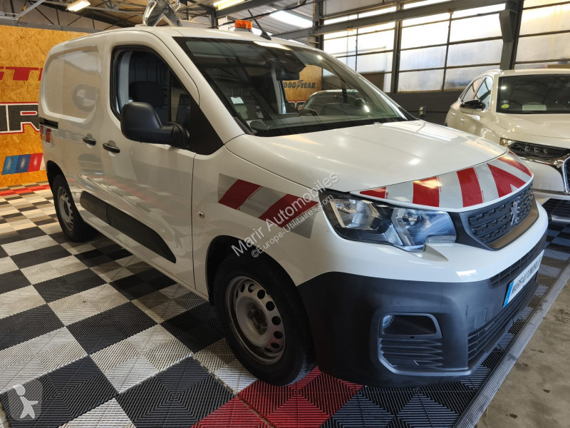 Véhicule utilitaire Peugeot PARTNER