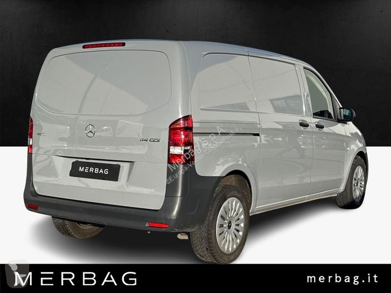 Furgoneta Mercedes 114 Furgone Compact