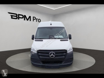 Fourgon Mercedes