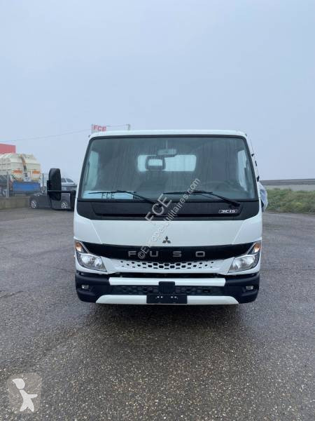 Samochód dostawczy Mitsubishi