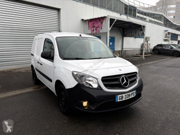 Fourgon Mercedes