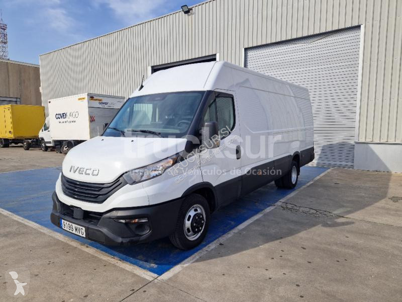 Furgoneta Iveco  DAILY 35C16H 16M3