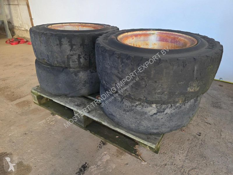 300-15 Gumasol 300-15 Tire Set – Solid Rubber...