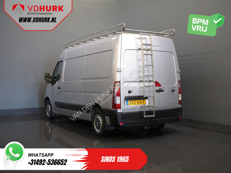 Véhicule utilitaire Renault T35 2.3 dCi 145 pk...