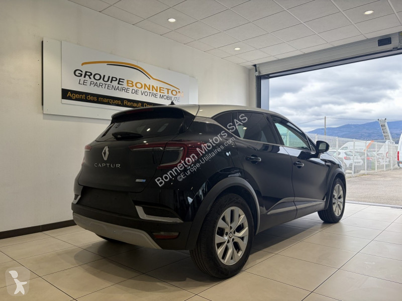 Samochód dostawczy Renault (2) Intens E-TECH...