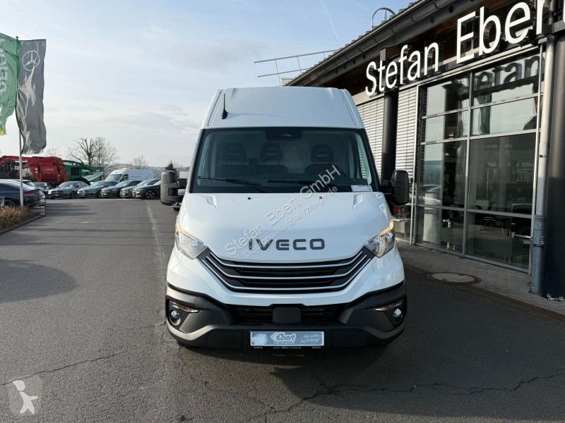 عربة نفعية Iveco 35S16 A8...
