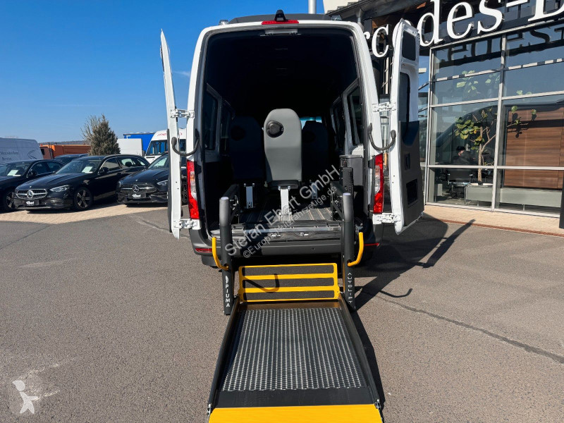 Mercedes 317 CDI Rollstuhl/Behinderten Lift...