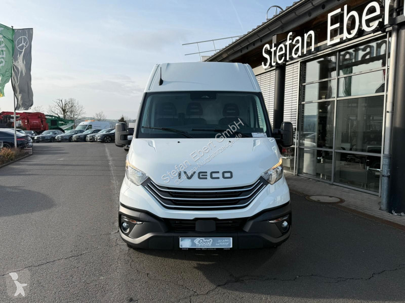 عربة نفعية Iveco 35S16 A8...