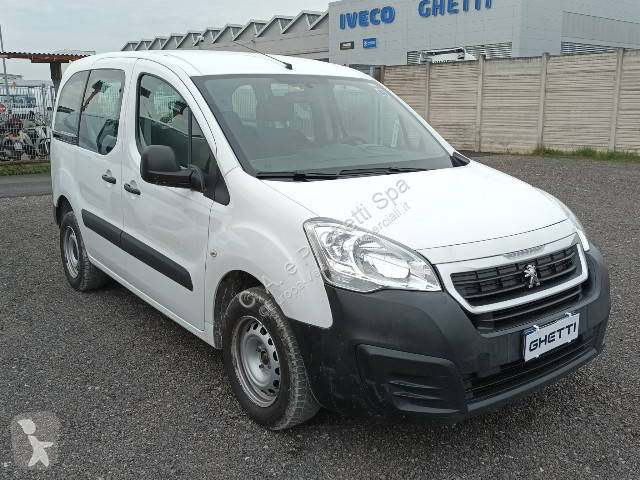 عربة نفعية Peugeot Mod. Vers. Partner Mix Combi