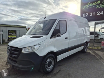 Véhicule utilitaire Mercedes
