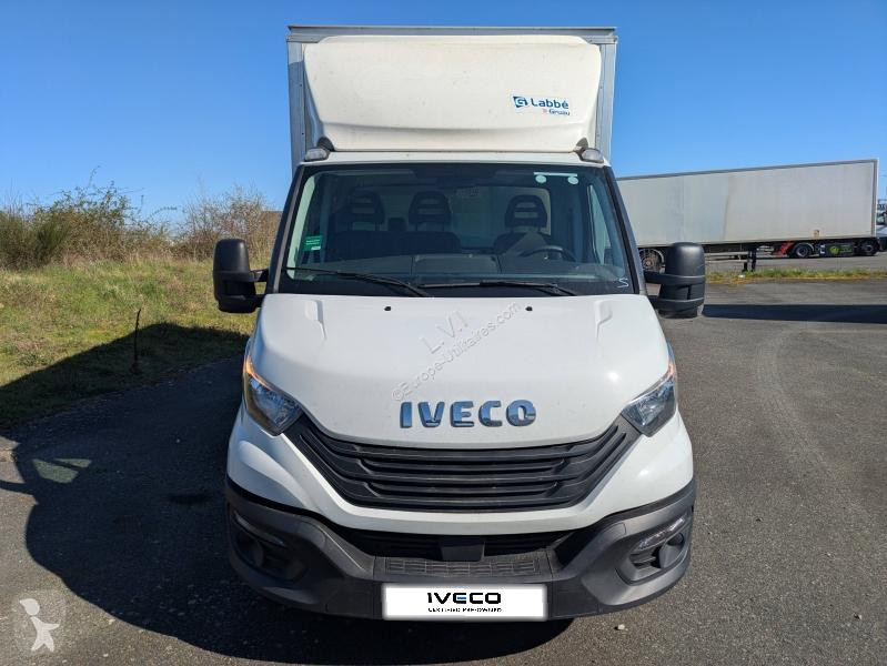 Véhicule utilitaire Iveco CCb 35C16H3.0...