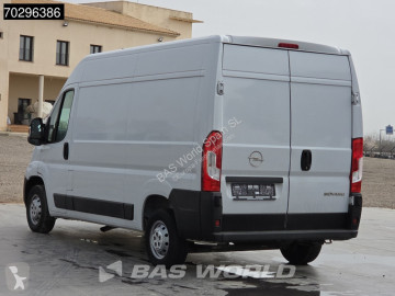 Caja cerrada Opel