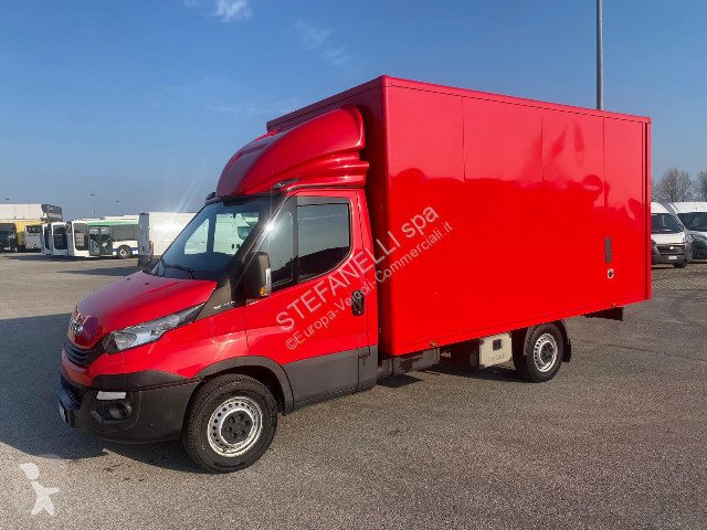 Veicolo commerciale Iveco DAILY 35S14 BOX