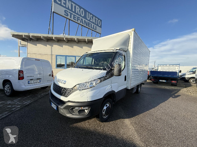 Veicolo commerciale Iveco DAILY 35C14H BOX +...