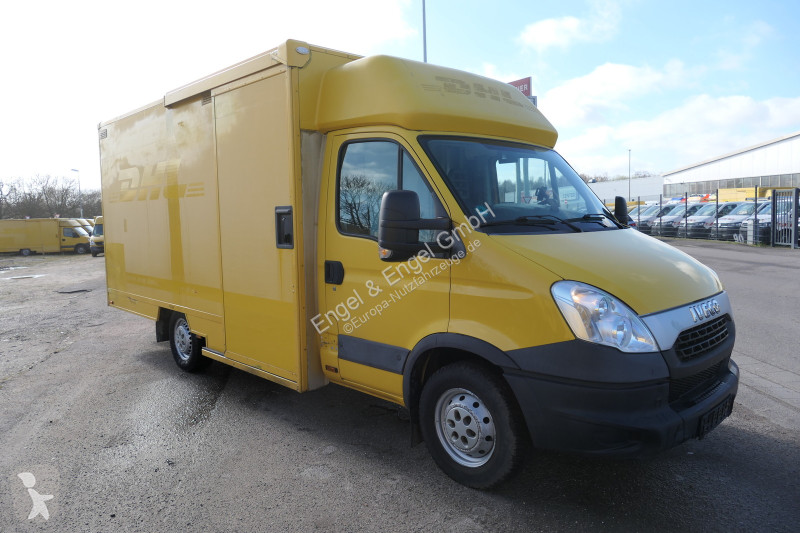 Véhicule utilitaire Iveco Daily 35 S11 C30C...