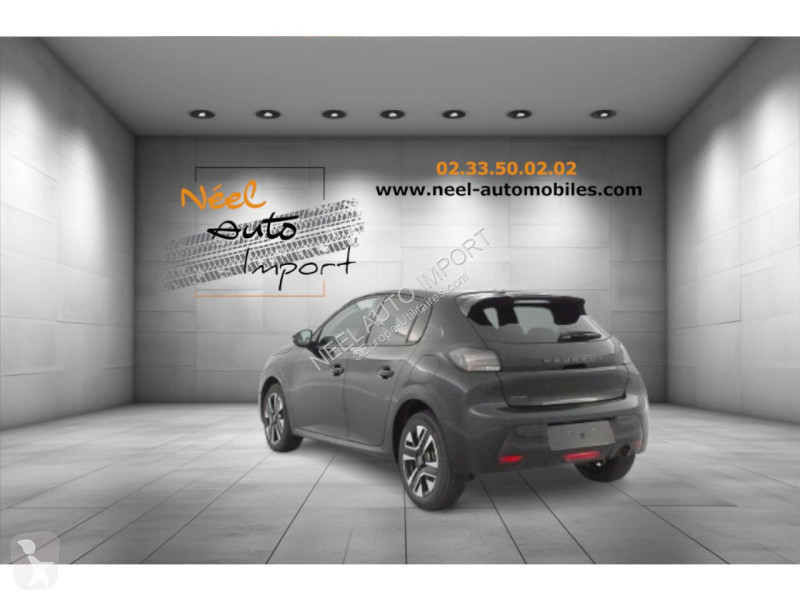 Véhicule utilitaire Peugeot 208 II  1.2i Hybrid...