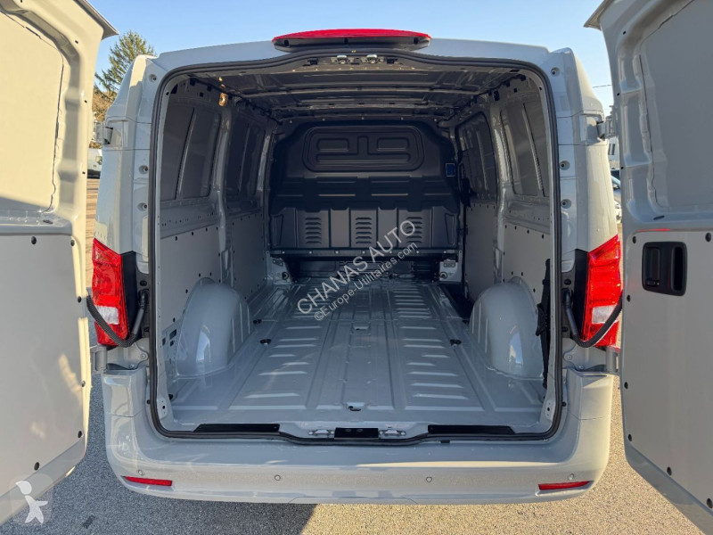 عربة نفعية Mercedes SELECT 9G-TRONIC