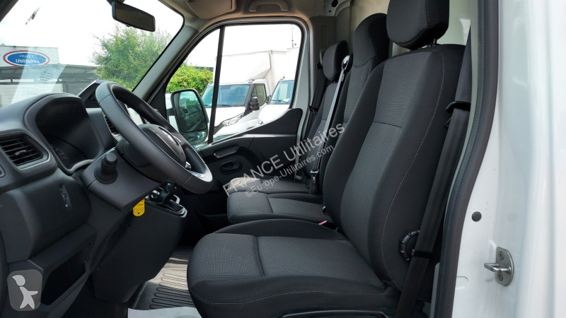 Véhicule utilitaire Renault MASTER III PLANCHER...