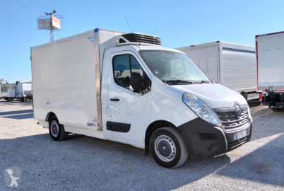 عربة نفعية برّاد Renault