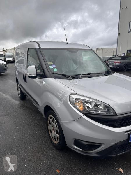 عربة نفعية Fiat 1.4 16V T-JET 120CH GNV DOBLO