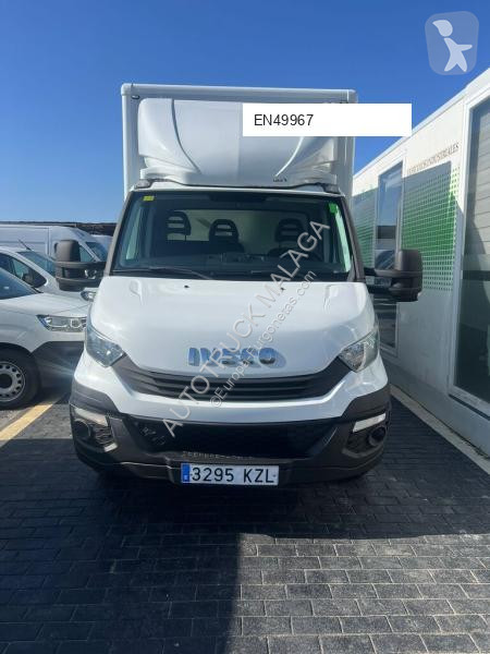 Furgoneta Iveco 35C15 paquetero