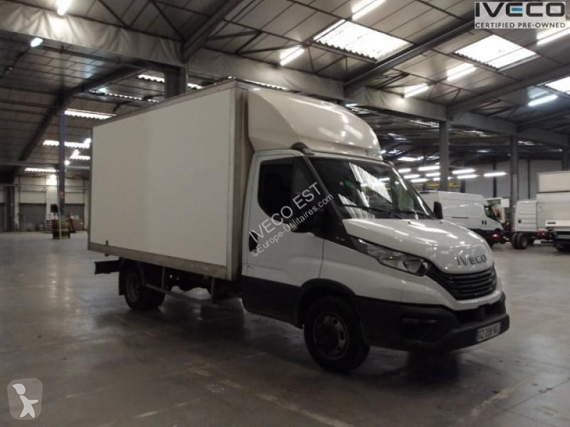 Véhicule utilitaire Iveco 3.0L - CAISSE 20M3 -...