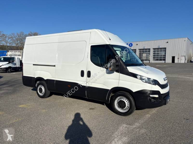 عربة نفعية Iveco