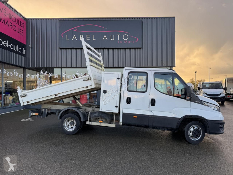 Véhicule utilitaire Iveco 35c14
