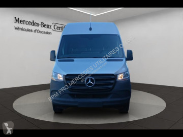 Fourgon utilitaire Mercedes