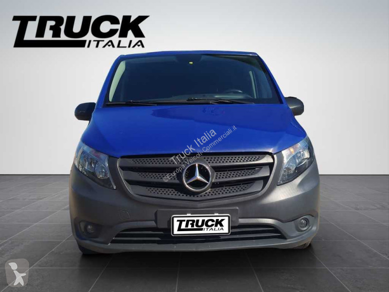 Véhicule utilitaire Mercedes III 114 - vito 114...