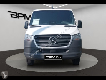 Con volquete estándar Mercedes