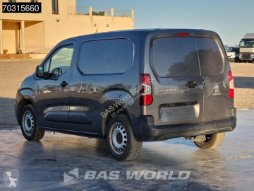 Fourgon Peugeot