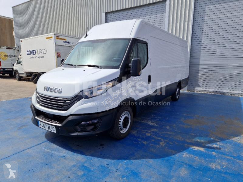 Furgoneta Iveco  DAILY 35S16 16M3