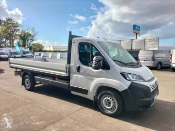 Utilitaire plateau ridelles Fiat