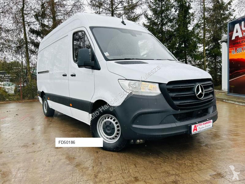 Furgoneta Mercedes