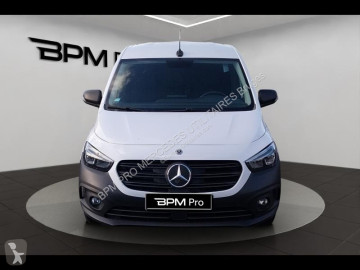 Furgon dostawczy Mercedes
