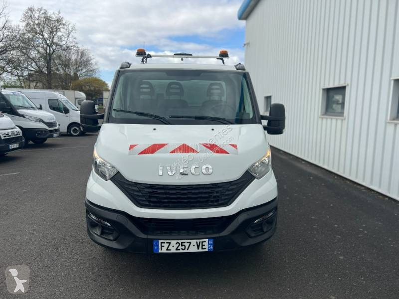 عربة نفعية Iveco