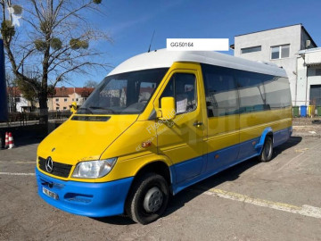 Autobús Mercedes Sprinter