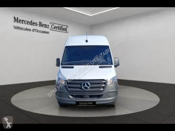 Furgon dostawczy Mercedes