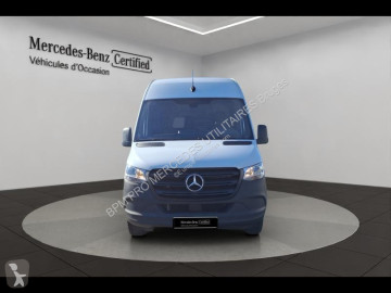 Furgon dostawczy Mercedes